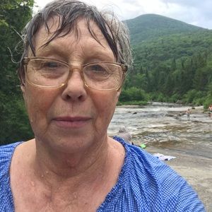 Meet your Posher, Jacqueline